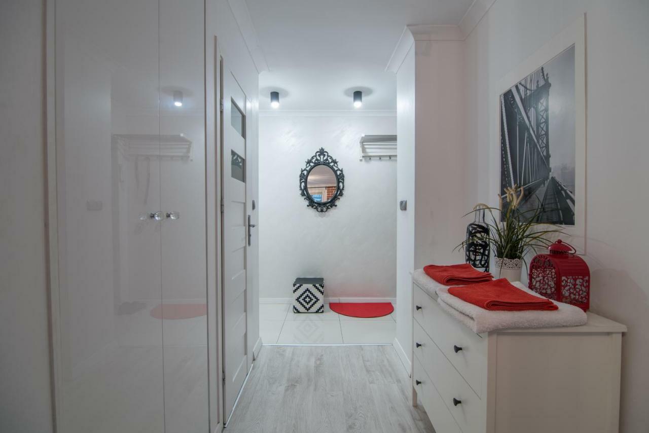 The White Apartment Варшава Екстериор снимка